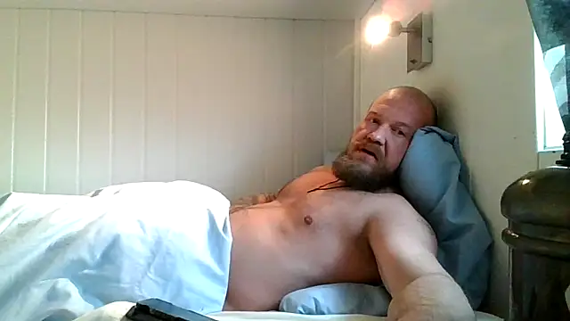 Snapshot of Real_viking chatting on February 8, 1:31 pm Real viking online show from February 8, 1:31 pm