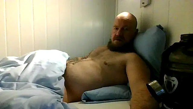 Snapshot of Real_viking chatting on February 23, 9:26 pm Real viking online show from February 23, 9:26 pm