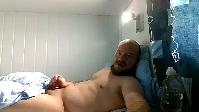 Snapshot of Real_viking chatting on December 21, 12:51 pm Real viking online show from December 21, 12:51 pm