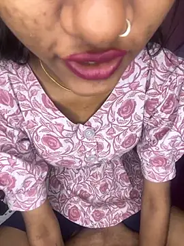 Nencycute1 online show from October 3, 5:53 am