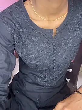Nencycute1 online show from October 13, 5:42 am