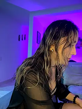 Snapshot of Mariana_gom chatting on November 12, 3:32 am Mariana gom online show from November 12, 3:32 am