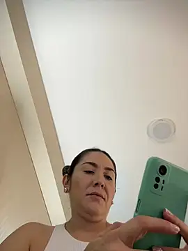 Mariana gom online show from April 7, 12:18 pm