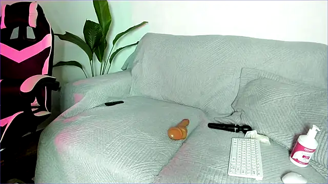 Snapshot of Maui_Murray chatting on November 6, 8:51 am Maui Murray online show from November 6, 8:51 am