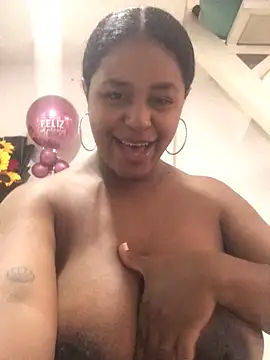 Snapshot of MelissaSam_ chatting on June 11, 10:18 pm MelissaSam online show from June 11, 10:18 pm