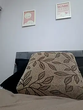 Snapshot of AlinemariaX chatting on November 19, 5:46 pm AlinemariaX online show from November 19, 5:46 pm