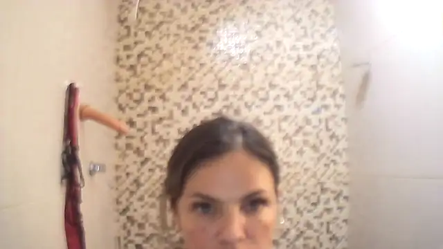 Snapshot of AlinemariaX chatting on October 10, 3:07 am AlinemariaX online show from October 10, 3:07 am