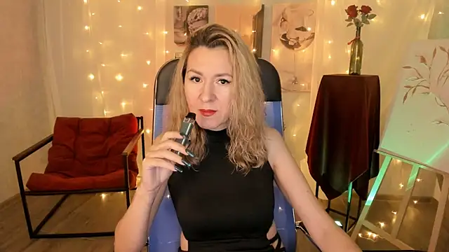 DonnaSmitth online show from February 6, 6:48 pm