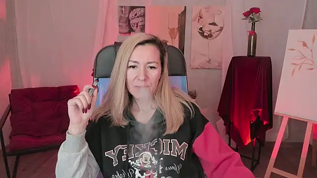 DonnaSmitth online show from March 19, 6:52 pm