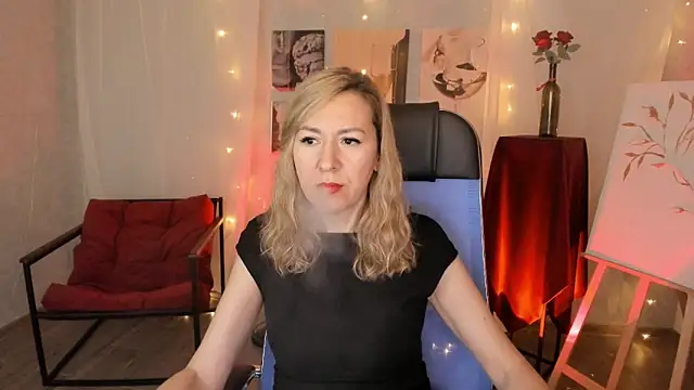 DonnaSmitth online show from February 3, 6:35 pm