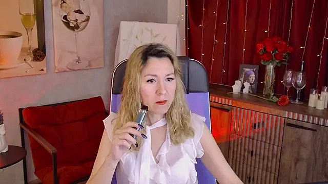 DonnaSmitth online show from April 24, 6:54 pm