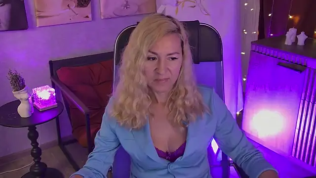 DonnaSmitth online show from July 14, 11:11 pm