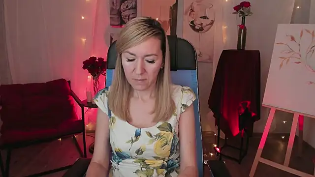 DonnaSmitth online show from March 13, 6:35 pm