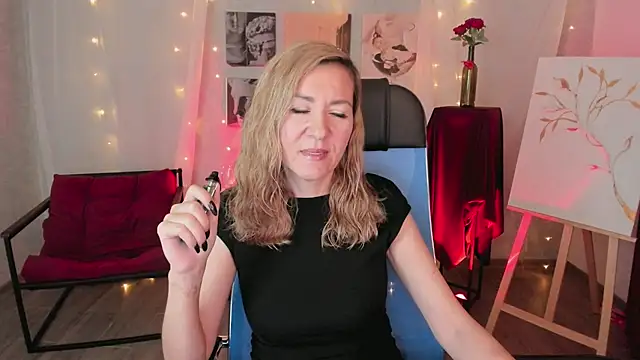 DonnaSmitth online show from February 26, 7:36 pm