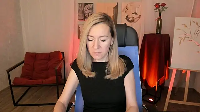 DonnaSmitth online show from February 10, 6:29 pm