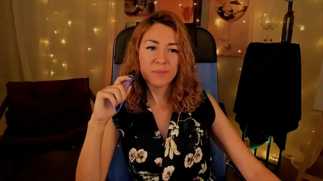 DonnaSmitth online show from November 13, 4:00 pm