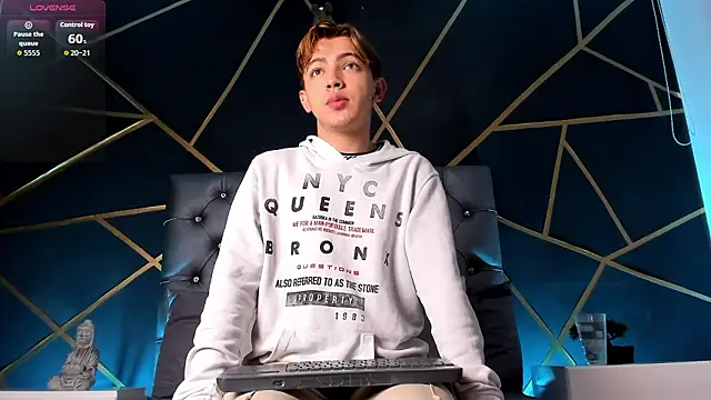 Lian Miller1  online show from February 23, 12:28 pm