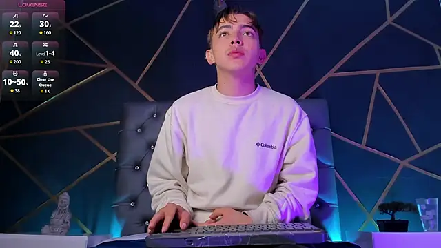 Lian Miller1  online show from January 7, 12:21 pm