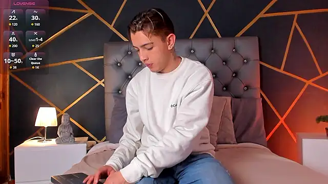 Lian Miller1  online show from February 27, 12:38 pm