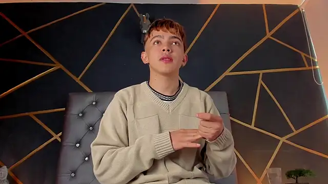 Lian Miller1  online show from December 3, 12:37 pm