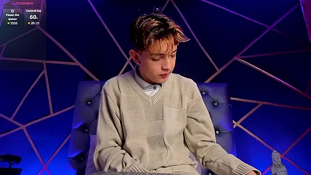 Lian Miller1  online show from February 11, 12:38 pm