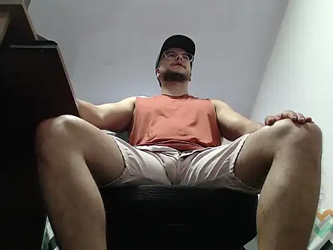 Snapshot of DirtyNotLimits_ chatting on October 10, 1:34 pm DirtyNotLimits online show from October 10, 1:34 pm