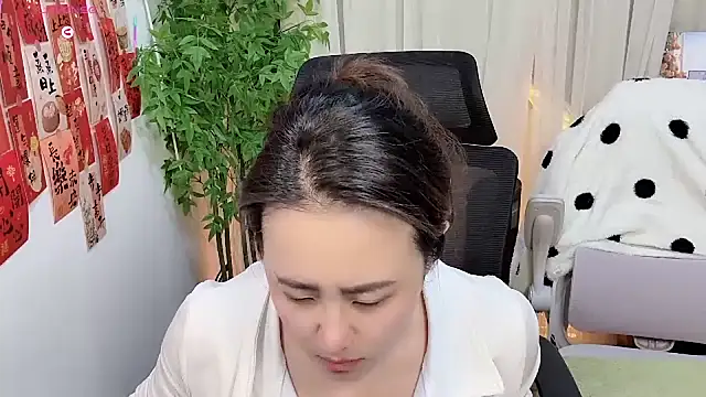 NEWONETO online show from March 11, 1:05 pm