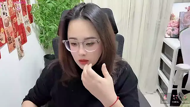 NEWONETO online show from March 4, 12:35 pm