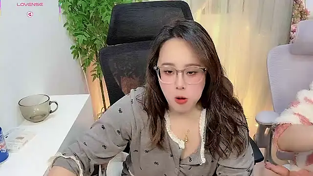 NEWONETO online show from December 21, 2:41 pm