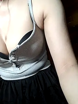 Snapshot of LenaCii chatting on October 14, 4:51 pm LenaCii online show from October 14, 4:51 pm