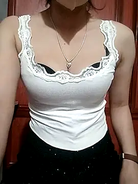 Snapshot of LenaCii chatting on October 21, 8:03 am LenaCii online show from October 21, 8:03 am