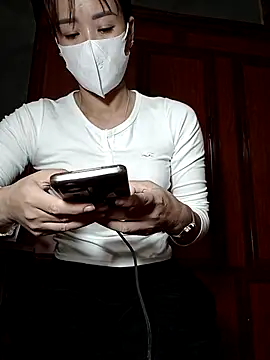 Snapshot of LenaCii chatting on November 11, 4:24 pm LenaCii online show from November 11, 4:24 pm