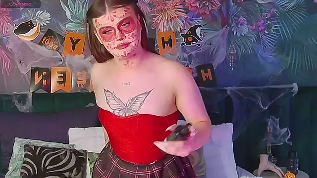 Snapshot of EvaaLane chatting on October 31, 7:49 am EvaaLane online show from October 31, 7:49 am