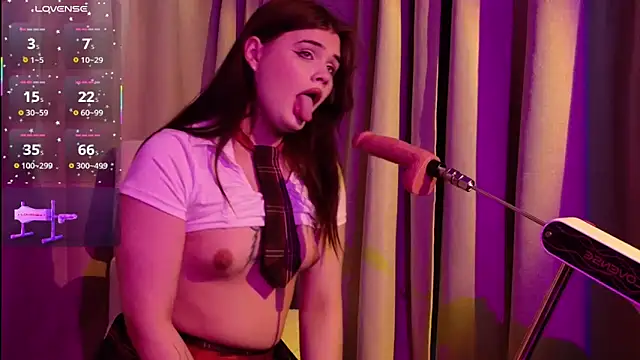 Snapshot of EvaaLane chatting on October 6, 8:26 am EvaaLane online show from October 6, 8:26 am