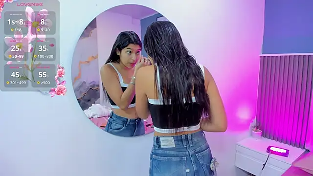 Snapshot of liz__cute chatting on November 20, 11:44 am liz cute online show from November 20, 11:44 am