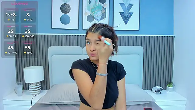 Snapshot of liz__cute chatting on November 4, 11:36 am liz cute online show from November 4, 11:36 am