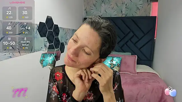 Valery More   online show from March 26, 1:09 pm