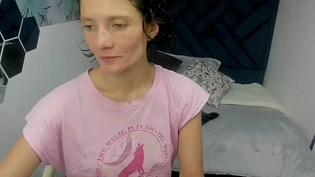 Valery More   online show from October 26, 3:12 pm