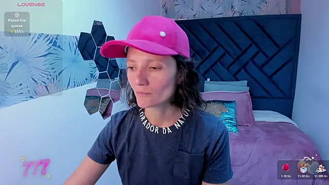 Valery More   online show from May 31, 1:17 pm