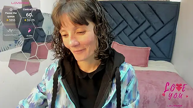 Snapshot of Valery_More__ chatting on June 30, 1:44 pm Valery More online show from June 30, 1:44 pm