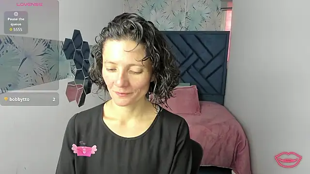 Valery More   online show from February 27, 1:11 pm