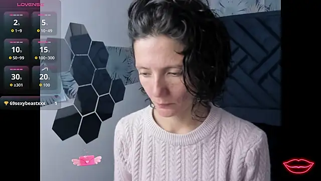 Valery More   online show from January 18, 11:35 am