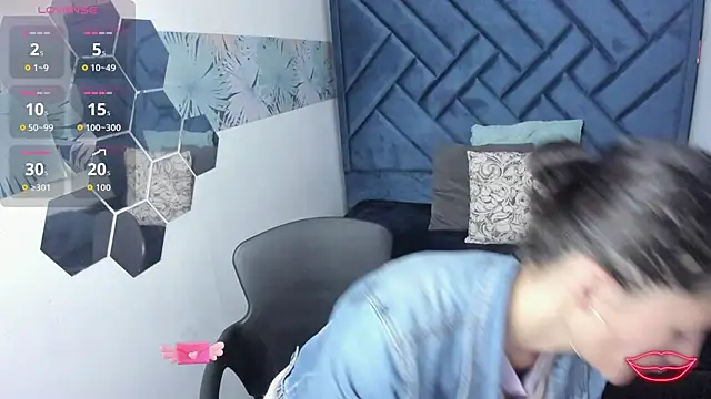 Valery More   online show from January 15, 12:30 pm