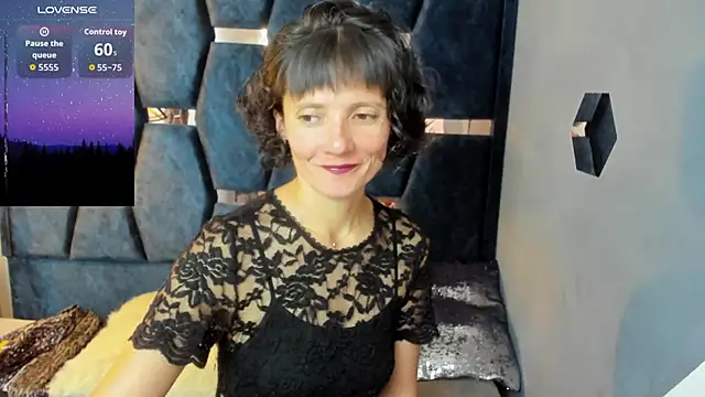 Valery More   online show from October 8, 7:47 pm