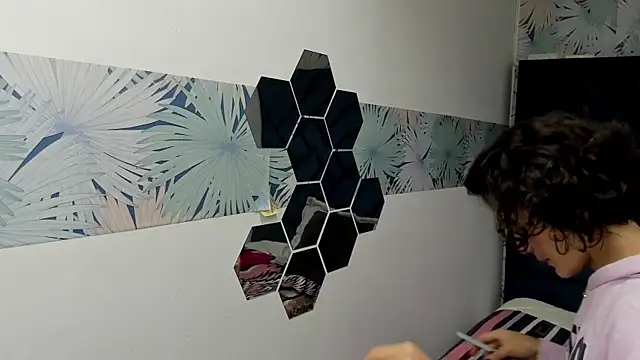 Valery More   online show from November 8, 12:09 pm