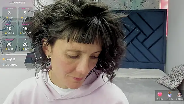 Valery More   online show from November 30, 3:13 pm