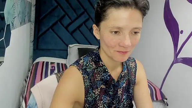 Valery More   online show from October 28, 12:15 pm