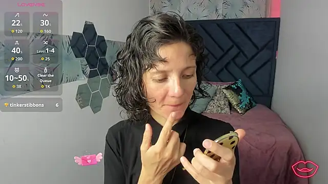 Valery More   online show from February 16, 2:16 pm