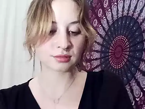 Snapshot of AdalynKiss chatting on October 17, 6:53 pm AdalynKiss online show from October 17, 6:53 pm