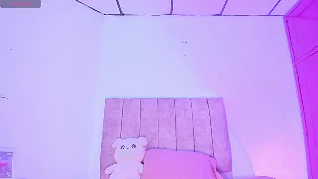 Snapshot of Mila_1wood chatting on July 17, 12:46 pm Mila 1wood online show from July 17, 12:46 pm